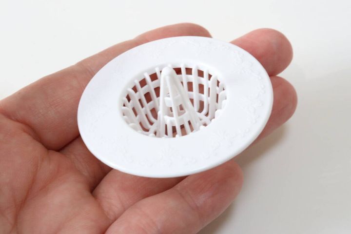 水切れが良い洗面台のごみガード 構造