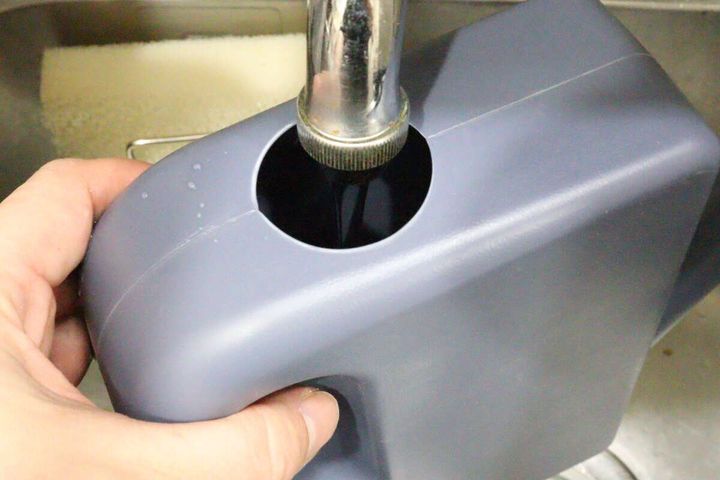 スリムじょうろ 注ぎ口