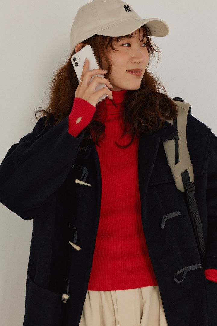 ニットで着ぶくれしない！サイズ感と色でメリハリをつけた2コーデ【FUDGE FRIEND おしゃれさんの毎日コーディネート｜UMI】