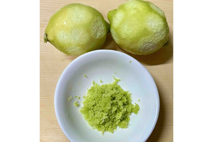 グリーンレモンを使いましたが、キレイな卵色に仕上がりましたよ。