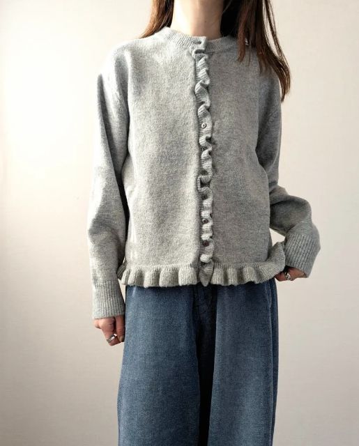 SHフリルCDとデニムのコーデ