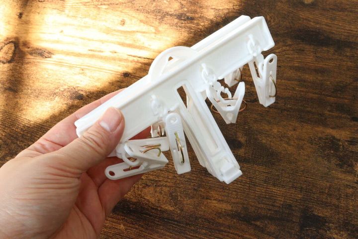 折り畳みハンガー（8ピンチ付） コンパクト