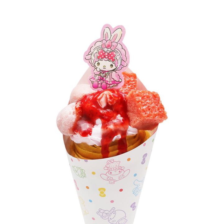 マイスウィートピアノのストロベリーブラウニーとピンクもちのベリークレープ