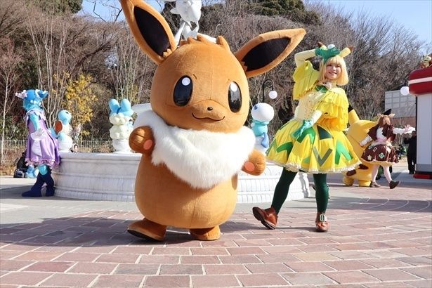 パフォーマーとのコンビネーションにも注目