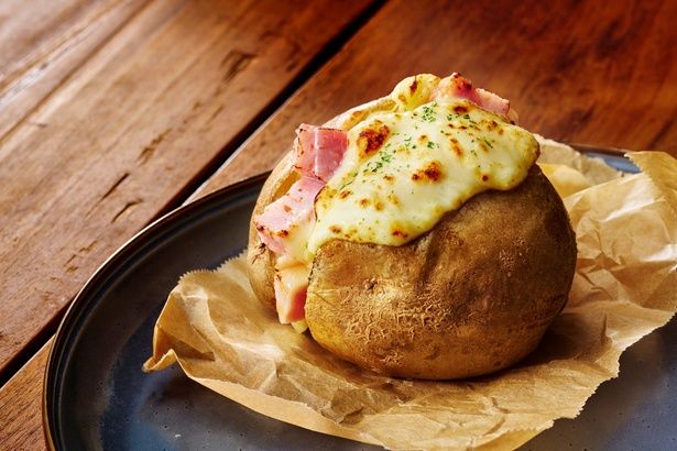 地元食材を使った「俱知安じゃが540のベイクドボム」(1000円)