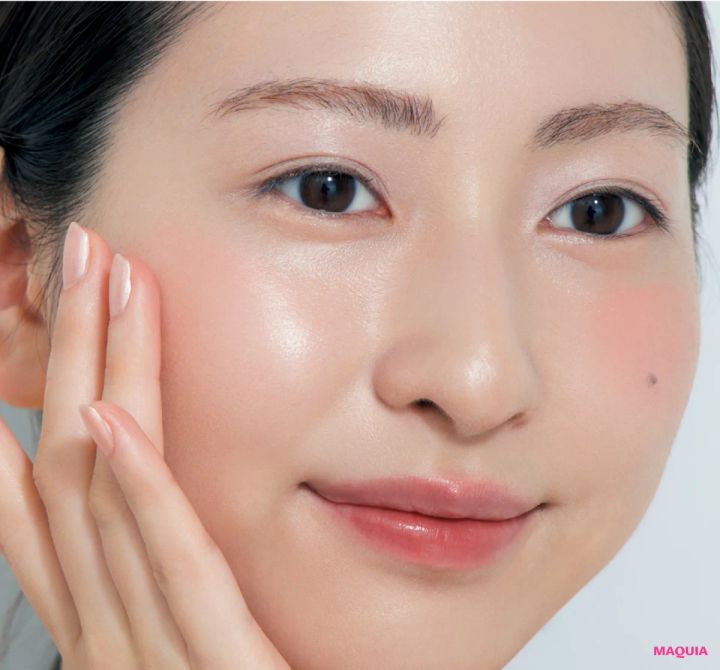 千吉良恵子さんのゆらぎ肌・敏感肌のメイクテクニック チークとハイライトでいきいき感を