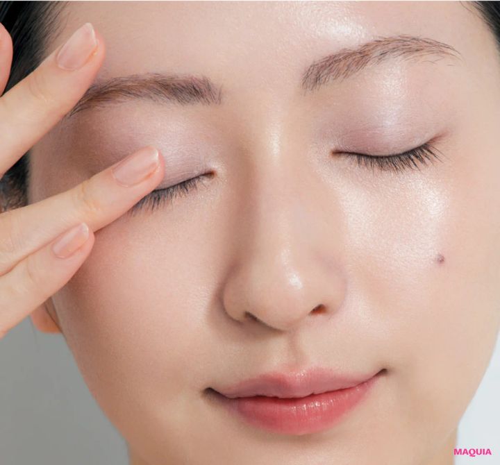 千吉良恵子さんのゆらぎ肌・敏感肌のメイクテクニック なるべく手を使ってなじませる