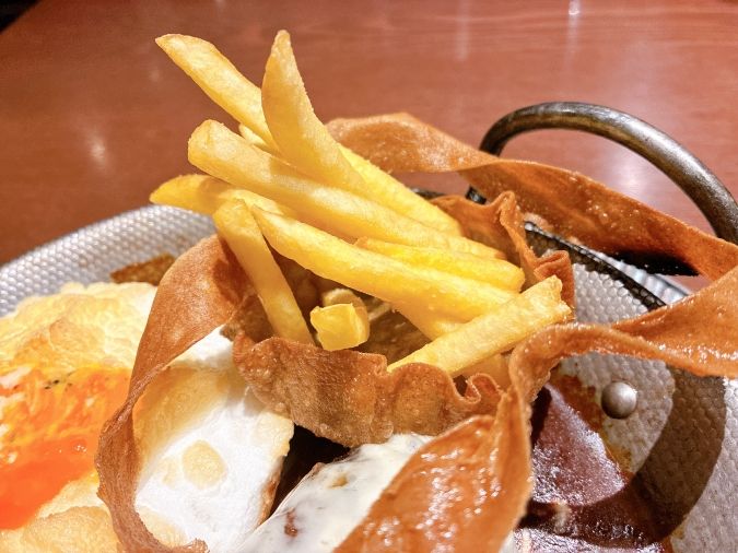 てんしん堂 煮込みチーズハンバーグ