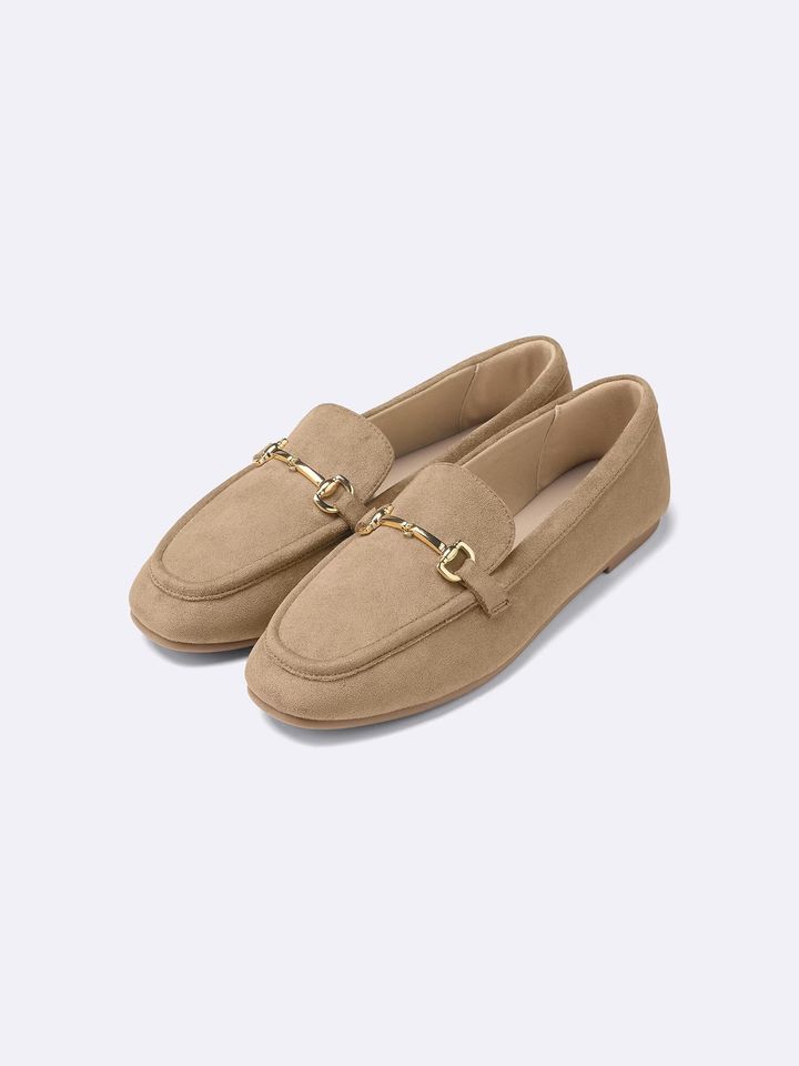 ジーユー ビットローファー 2990円（税込）