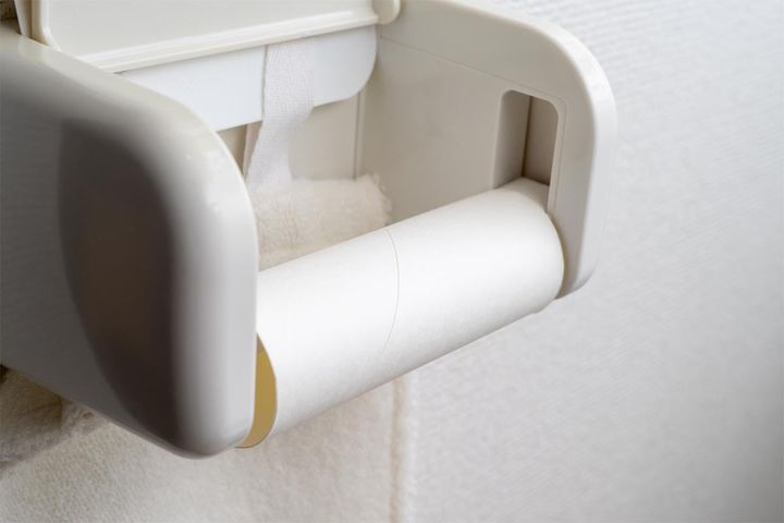 トイレットペーパーの芯が便利な「ゴミ袋ストッカー」に！？