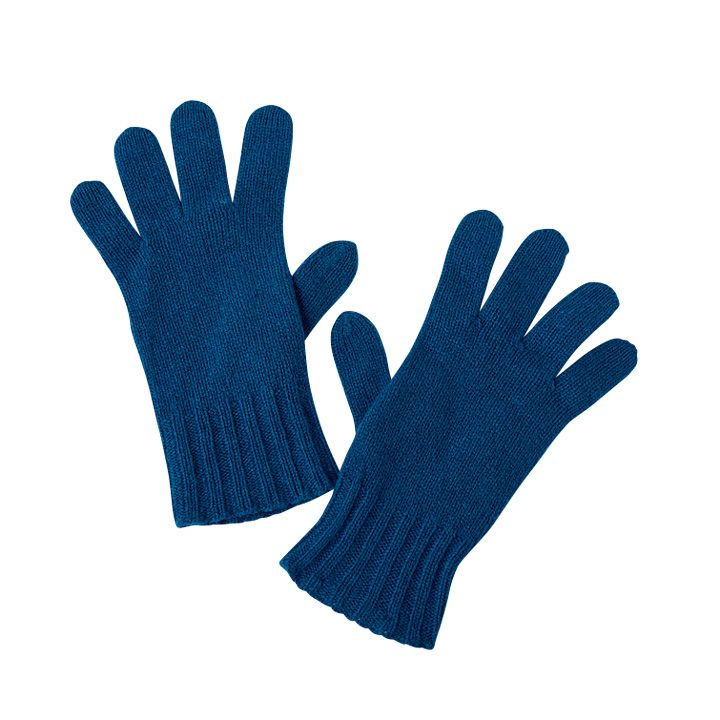 コーデに加えるだけでおしゃれ度がアップする、冬のヌクヌク小物26選