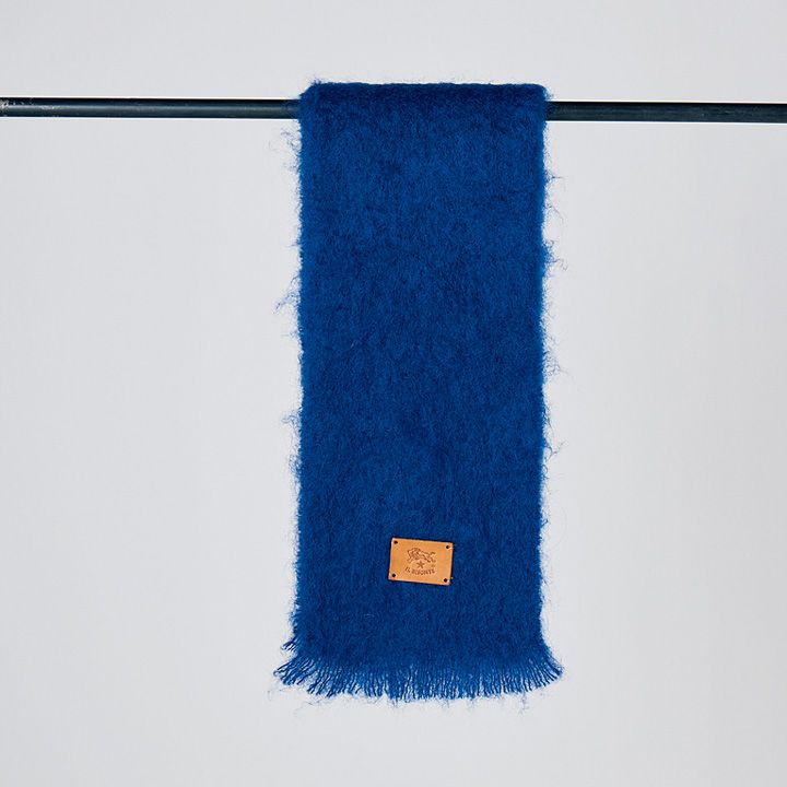 コーデに加えるだけでおしゃれ度がアップする、冬のヌクヌク小物26選