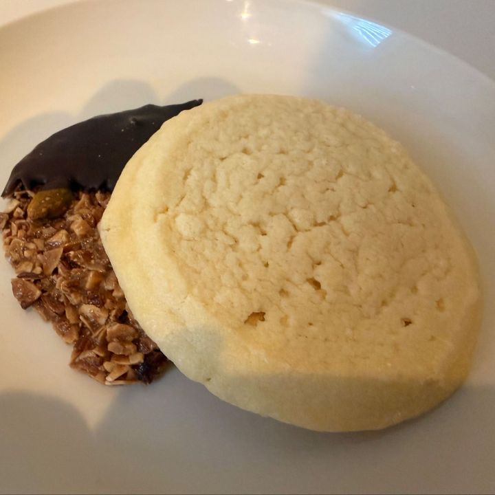 コストコ限定のフロランタンが神！冬定番のショートブレッドと食べ比べ