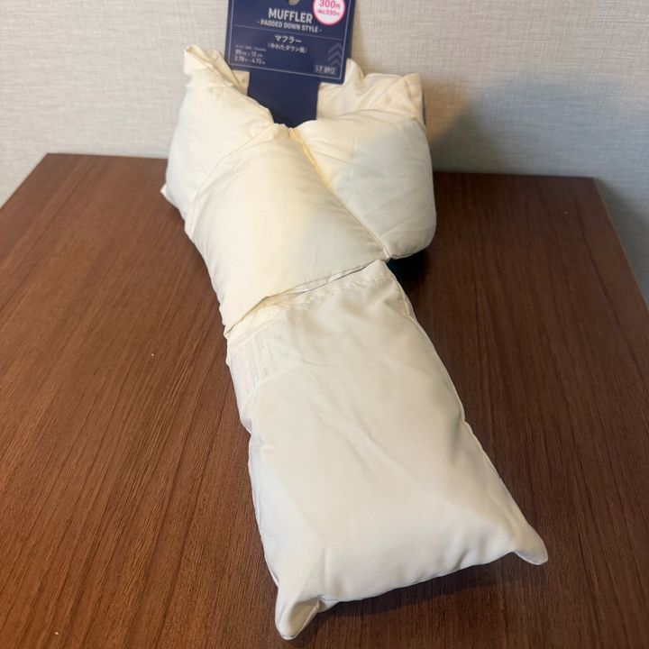ダイソーにあった！軽くて暖かく、肩が凝りにくい楽ちんマフラー