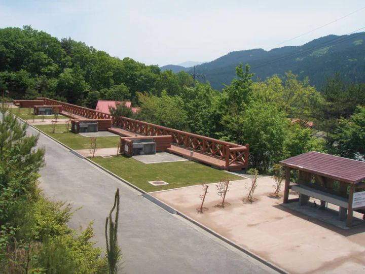 手足が冷たくて無理…を解決。寒がり女子の冬キャンプ防寒術