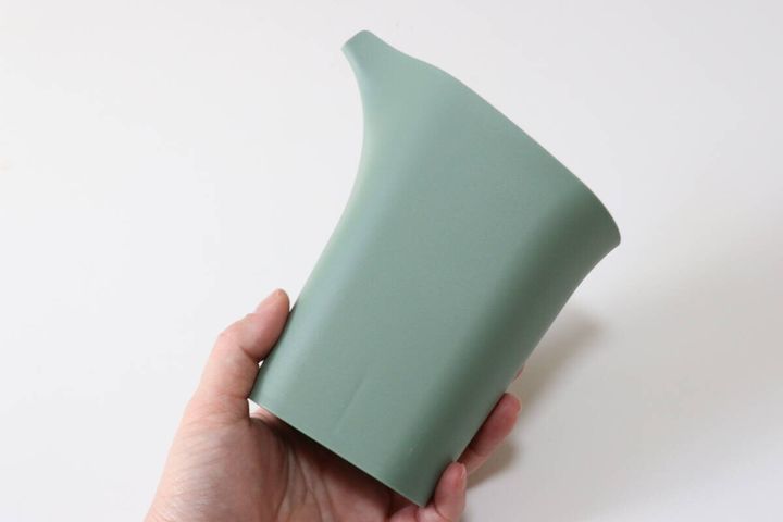 ダイソーのスリム水差しのサイズ