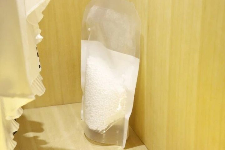 ダイソー 立てられる除湿剤 使用例
