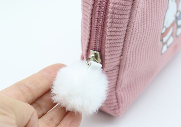 宝島社雑誌付録のInRed3月号増刊のミッフィー刺繍入りコーデュロイポーチ4