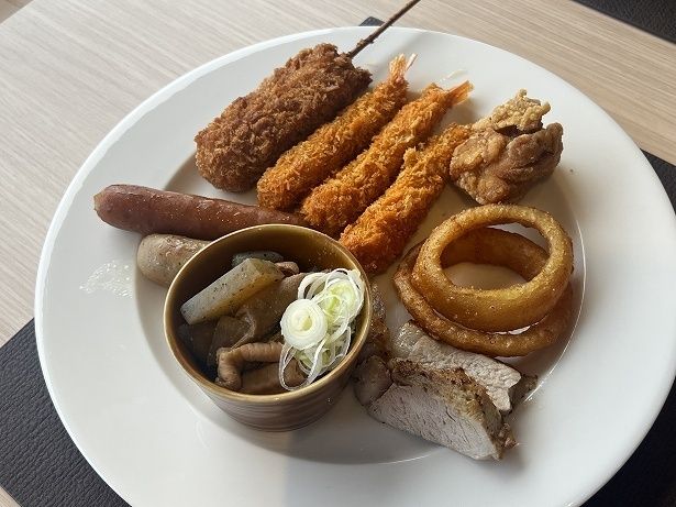 サウナ後は“茶色のおかず”が魅力的