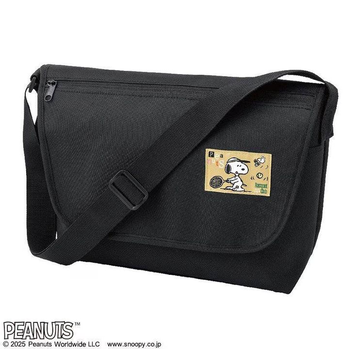 SNOOPY DAILY MESSENGER BAG BOOK