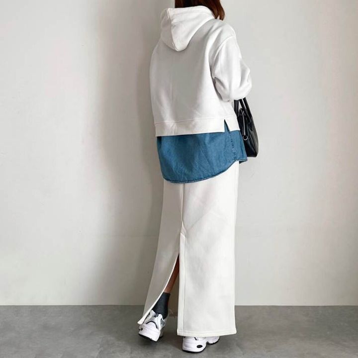 GUヘビーウェイトスウェットナロースカートのバックスリット