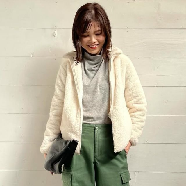 UNIQLO「ソフトニットフリースモックネックT」