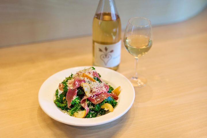 ケールのソテー・生ハムと金柑
