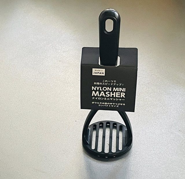 ダイソー ナイロンミニマッシャー 自立する