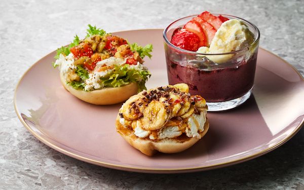 福岡発カフェ「PLUS」がリブランディング。グルテンフリーベーグルなど新メニュー発売