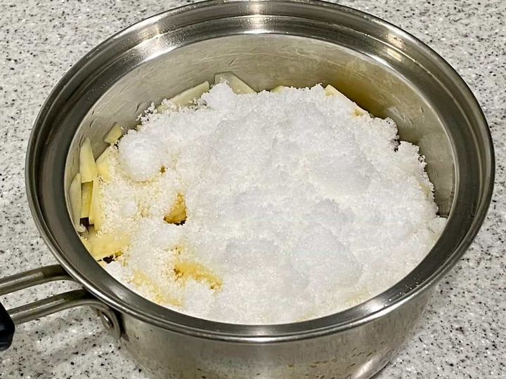 果肉感たっぷり手作りりんごジャム