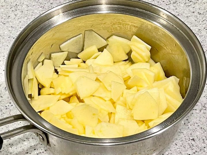 果肉感たっぷり手作りりんごジャム