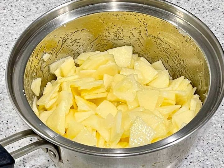 果肉感たっぷり手作りりんごジャム