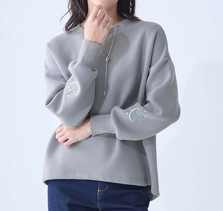 袖刺繍ダンボールニットプルオーバー ティンカー・ベル