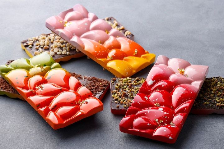 「タブレットアートショコラ」ペッシュ／アグリューム／クール・ロゼ 各2800円