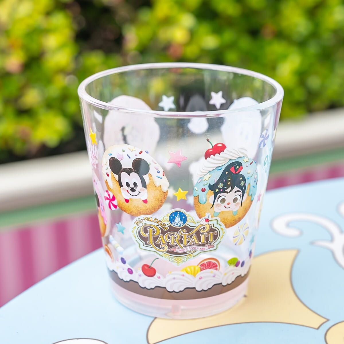 ドーナツからひょっこり！東京ディズニーランド「ディズニー