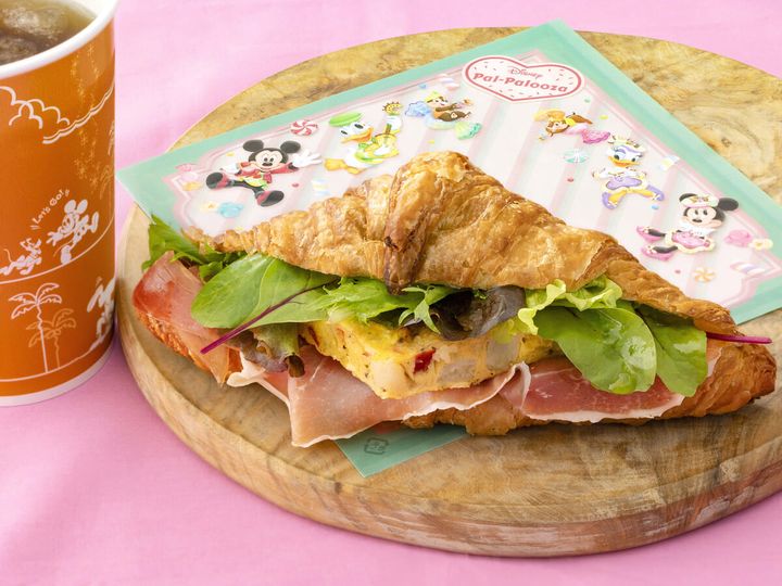 東京ディズニーランド「スウィートハート・カフェ」ディズニー・パルパルーザ“ヴァネロペのスウィーツ・ポップ・ワールド”スペシャルセット