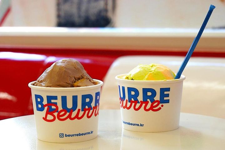 「ベルベル」で人気ナンバーワン＆ツーのメロンマンゴー味とクッキー＆バター味。各4700W