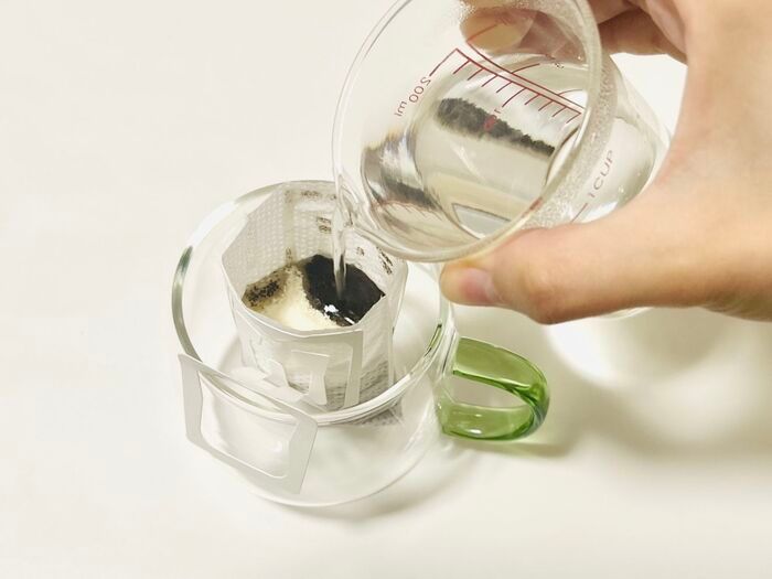 ドリップコーヒーにお湯を注いだら…『コーヒーゼリー』ができちゃった！？ウワサの方法、試してみた。