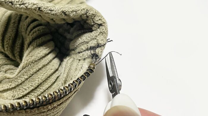 【ダイソー】手のひらサイズの『ミニはさみ』の意外な使い道！実はとっても万能でした♪