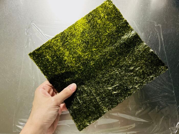 おにぎり専門店みたい！『三角おにぎり』の海苔の巻きかた。これは絶対マネしたくなる♡