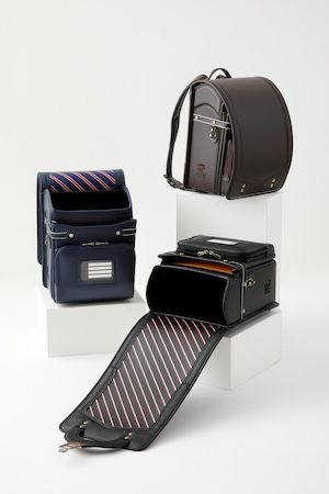 クロスター、2027年入学用ランドセルカタログの請求受付開始。人気ブランドを多数掲載