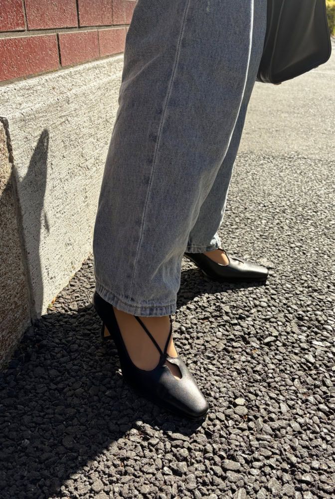 靴は「フェチコ」