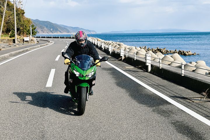 水仙も見ごろの冬のアワイチで島グルメ＆島いちご｜多聞恵美ルポ・兵庫県・淡路島