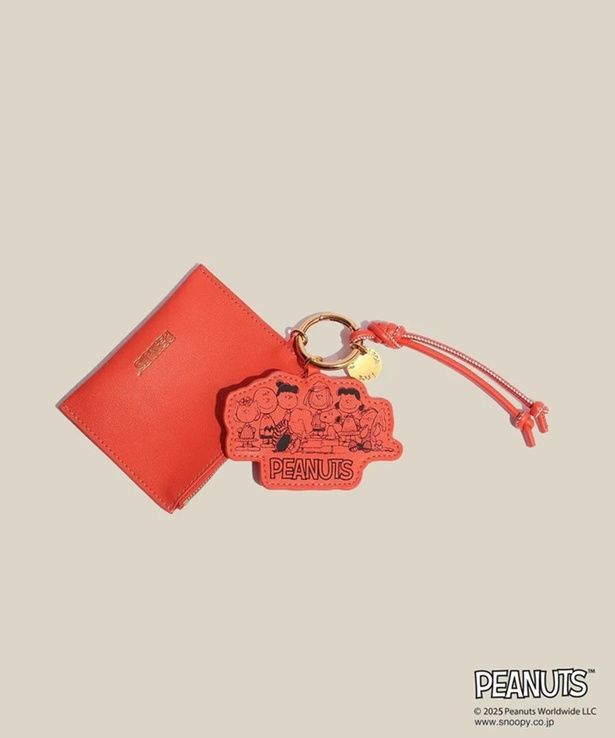 「ART CHARM(レッド)」(1万3200円)