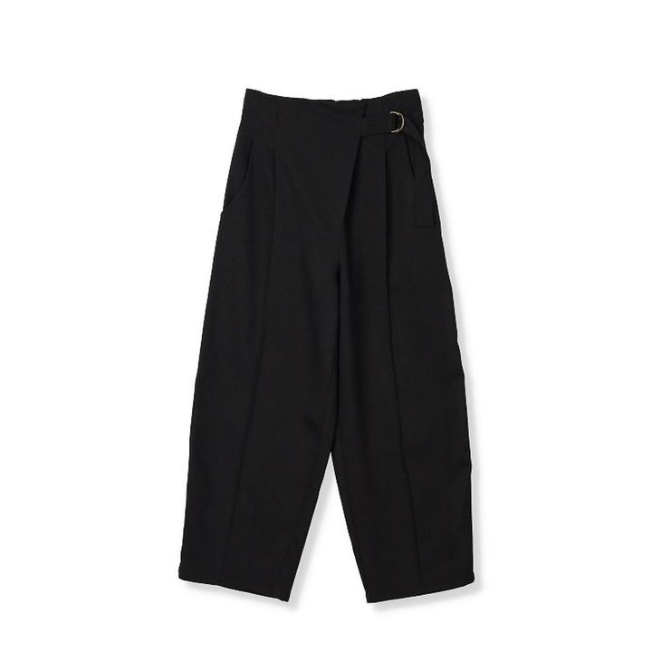 しまむらのコクーンパンツ（ririka）