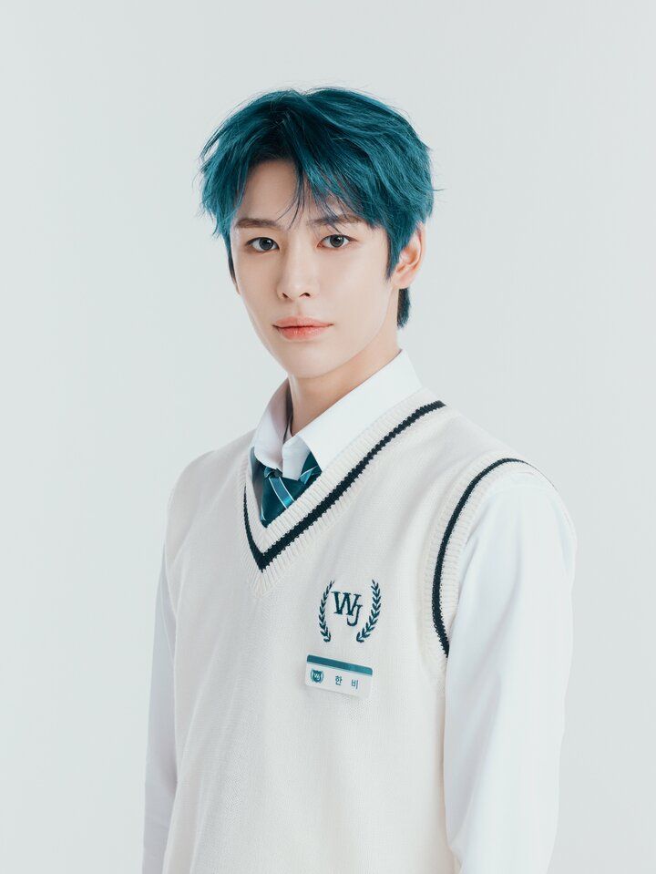 【写真・画像】“SMTR25”初のバラエティ番組『応答せよ！僕らのハイスクール』15名のメンバープロフィールを公開 7枚目