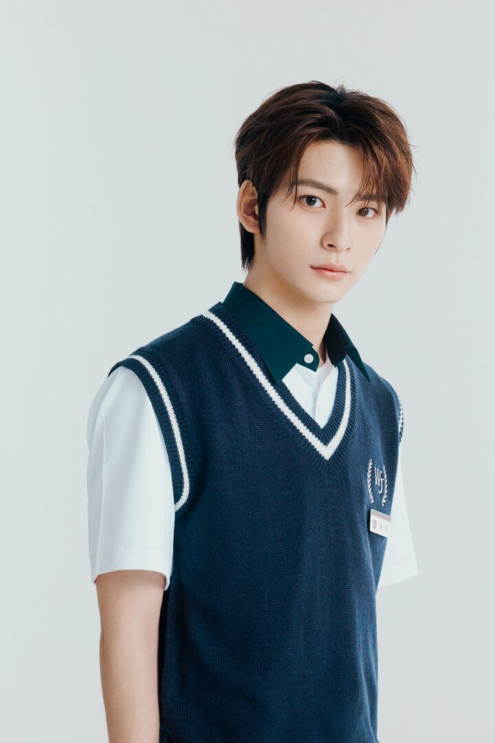 【写真・画像】“SMTR25”初のバラエティ番組『応答せよ！僕らのハイスクール』15名のメンバープロフィールを公開 6枚目