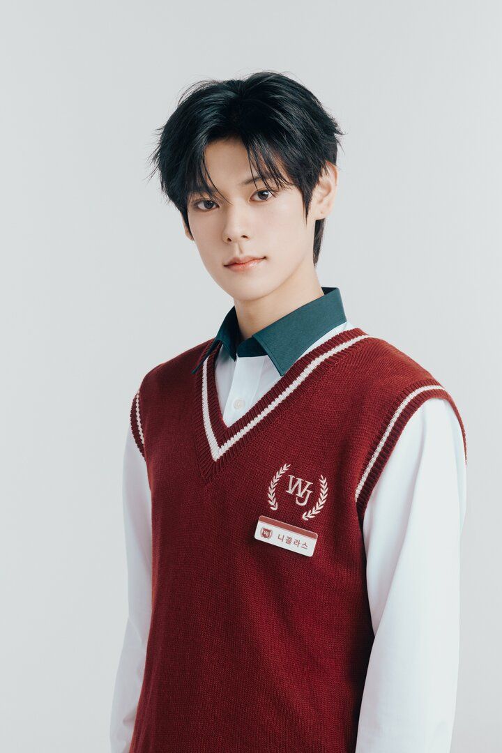 【写真・画像】“SMTR25”初のバラエティ番組『応答せよ！僕らのハイスクール』15名のメンバープロフィールを公開 2枚目