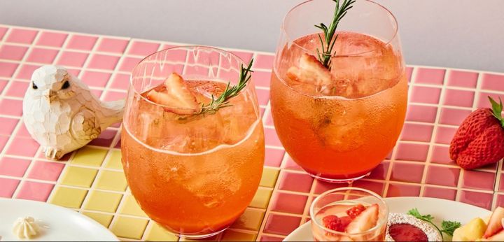 さっぱりとした優しい味わいのいちごベースモクテル