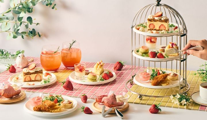ノスタルジーと華やかさが融合した「ノスタルジックいちごアフタヌーンティー」